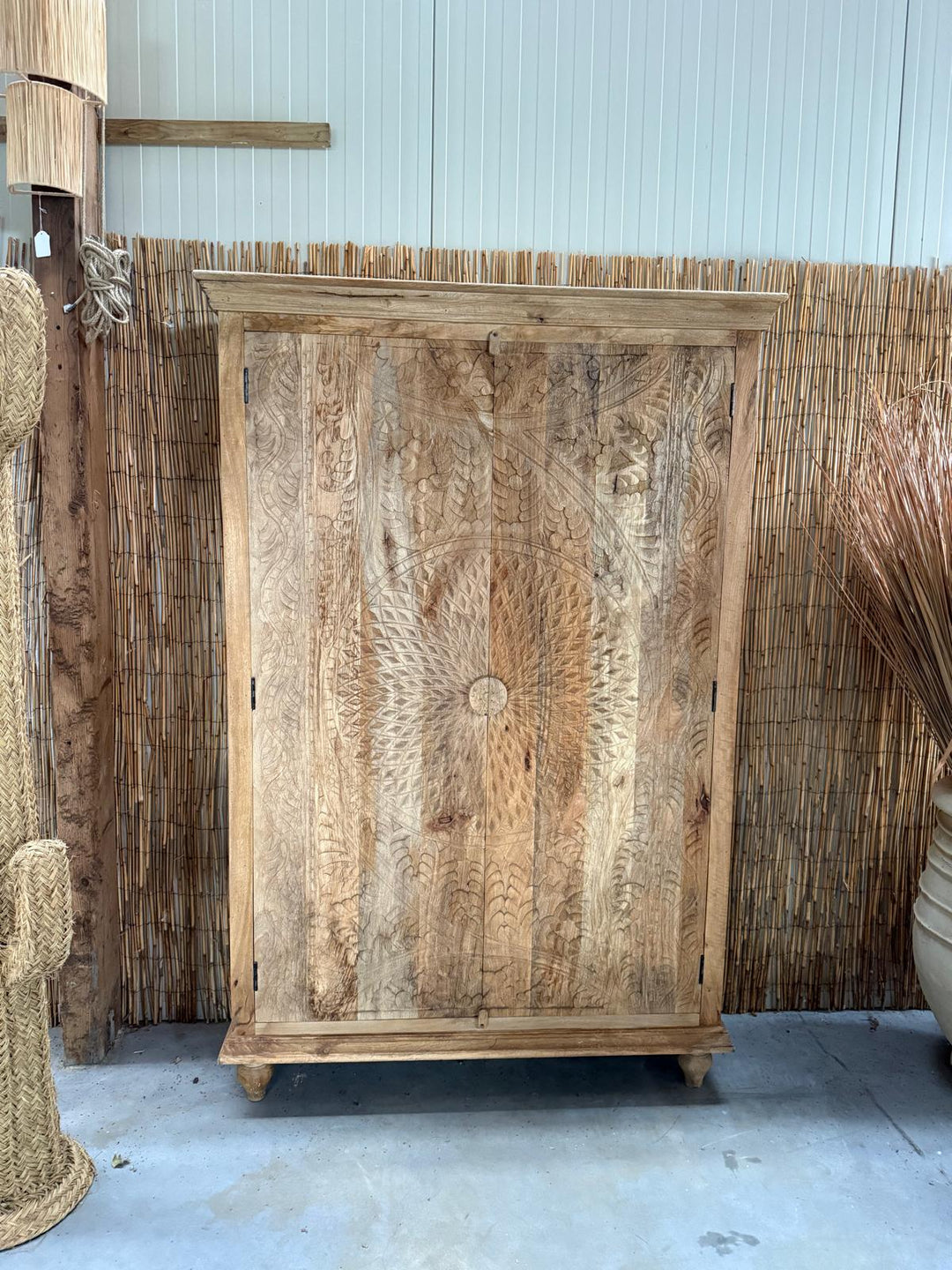 Hoge circle kast dicht - 110x180x42cm